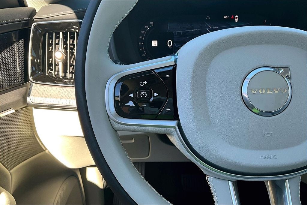 2026 Volvo XC90 B6 Ultra