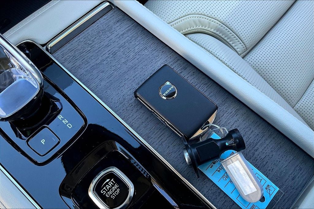 2026 Volvo XC90 B6 Ultra