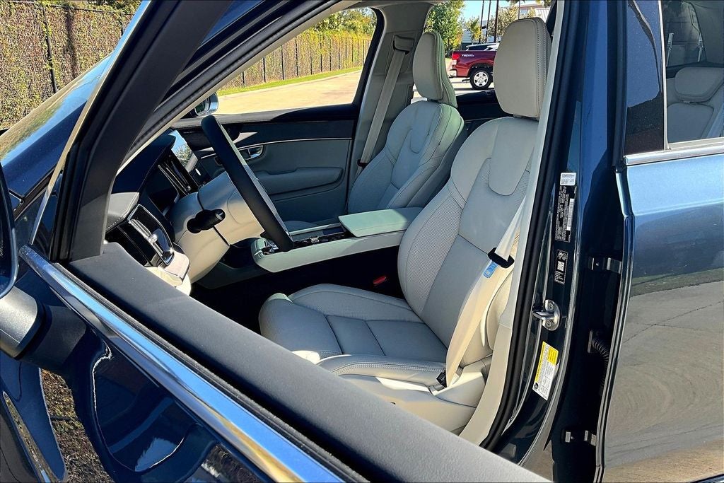 2026 Volvo XC90 B6 Ultra