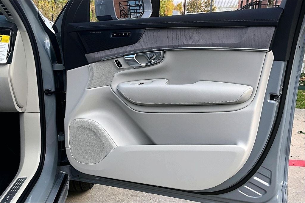 2026 Volvo XC90 B6 Ultra