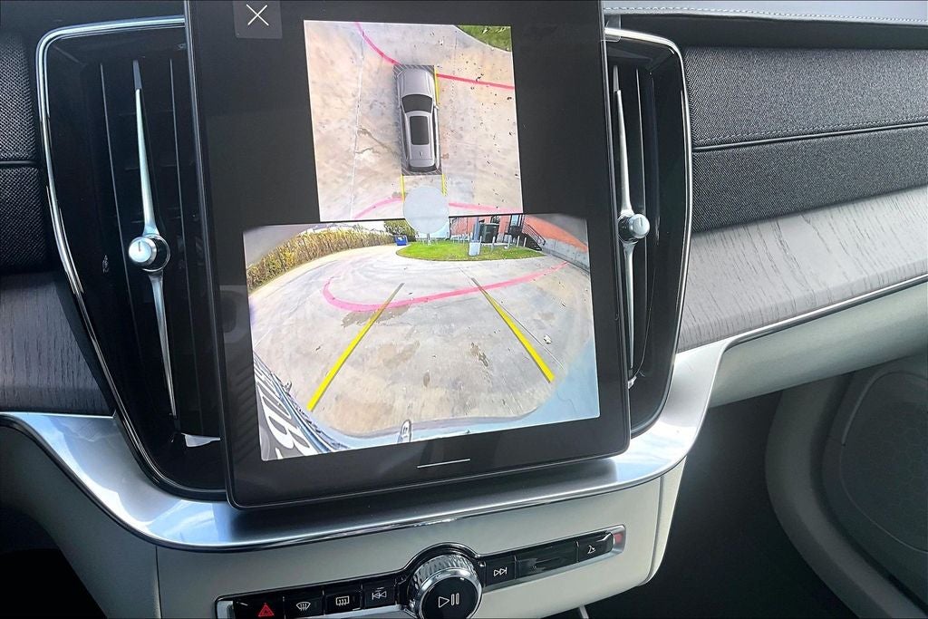 2026 Volvo XC90 B6 Ultra