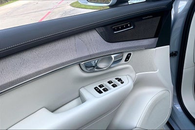 2026 Volvo XC90 B6 Ultra