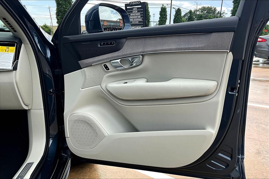 2026 Volvo XC90 B6 Ultra