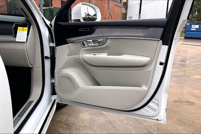 2026 Volvo XC90 B6 Ultra