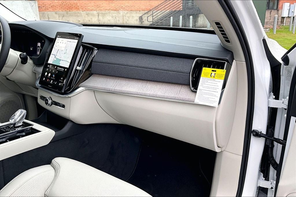 2026 Volvo XC90 B6 Ultra