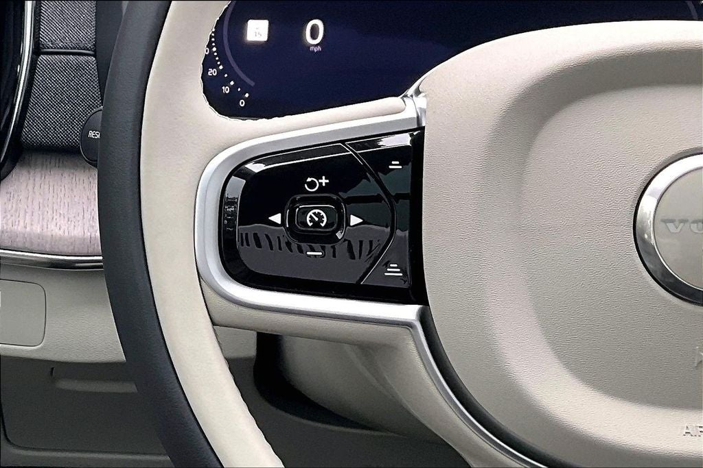 2026 Volvo XC90 B6 Ultra