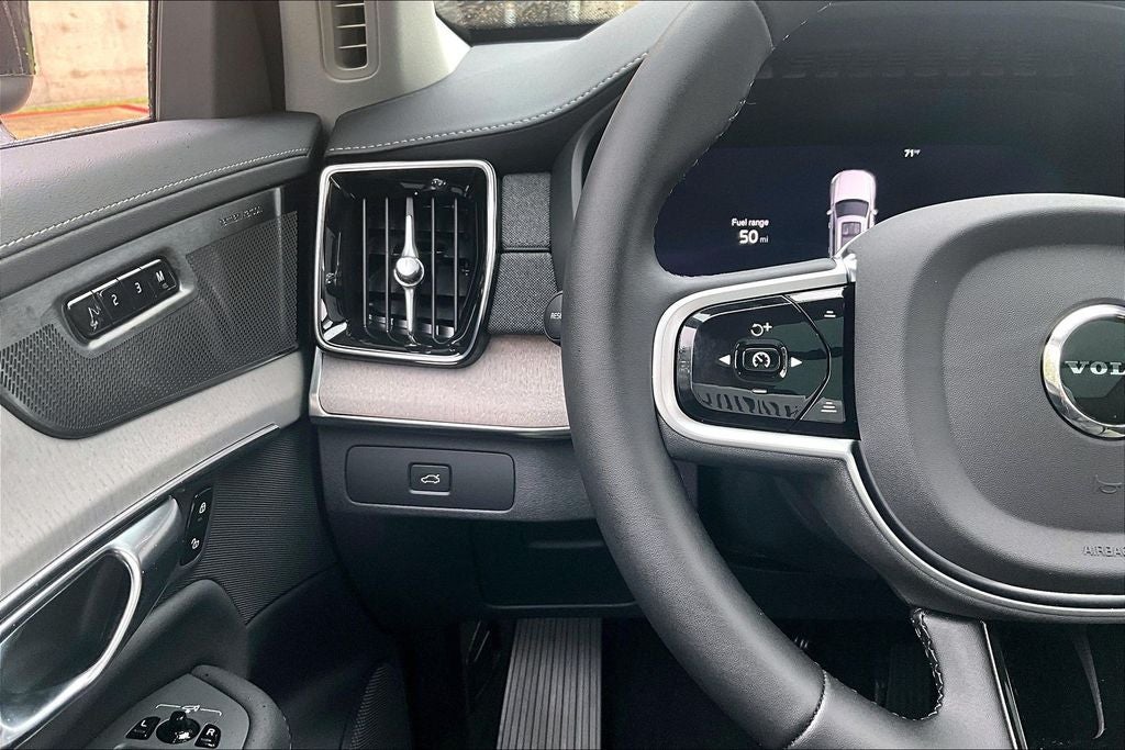 2026 Volvo XC90 B6 Ultra