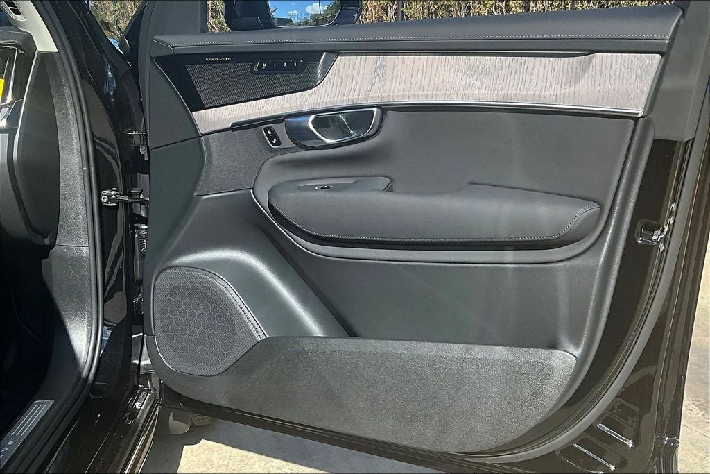 2026 Volvo XC90 B6 Ultra