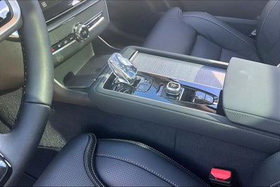 2026 Volvo XC90 B6 Ultra