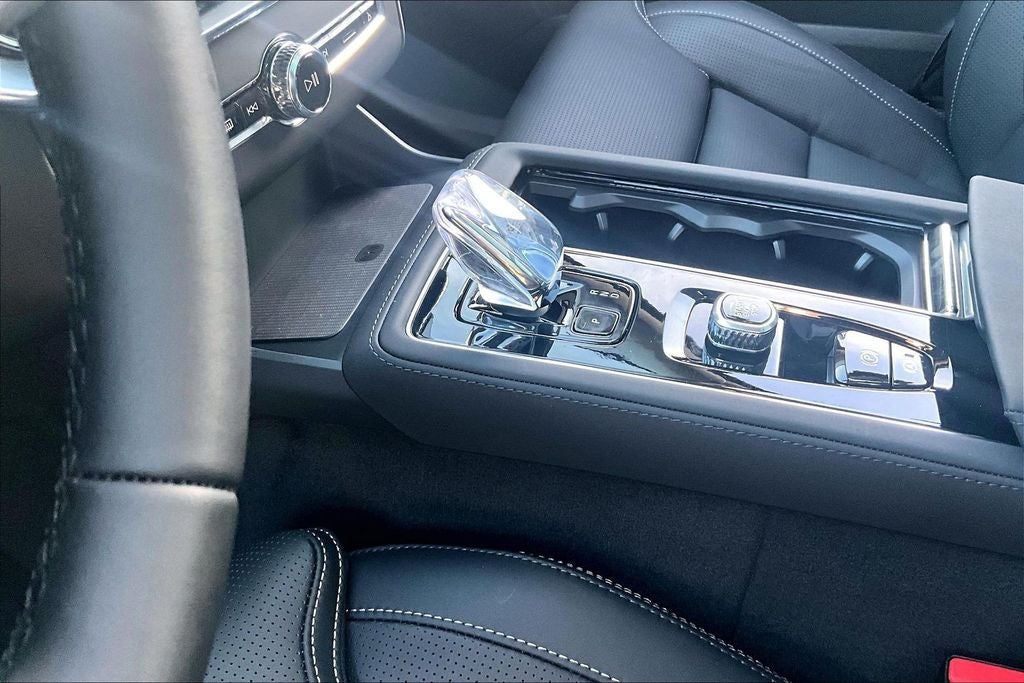 2027 Volvo XC90 B6 Ultra
