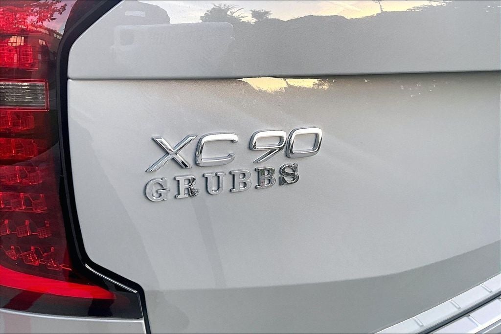 2027 Volvo XC90 B6 Ultra
