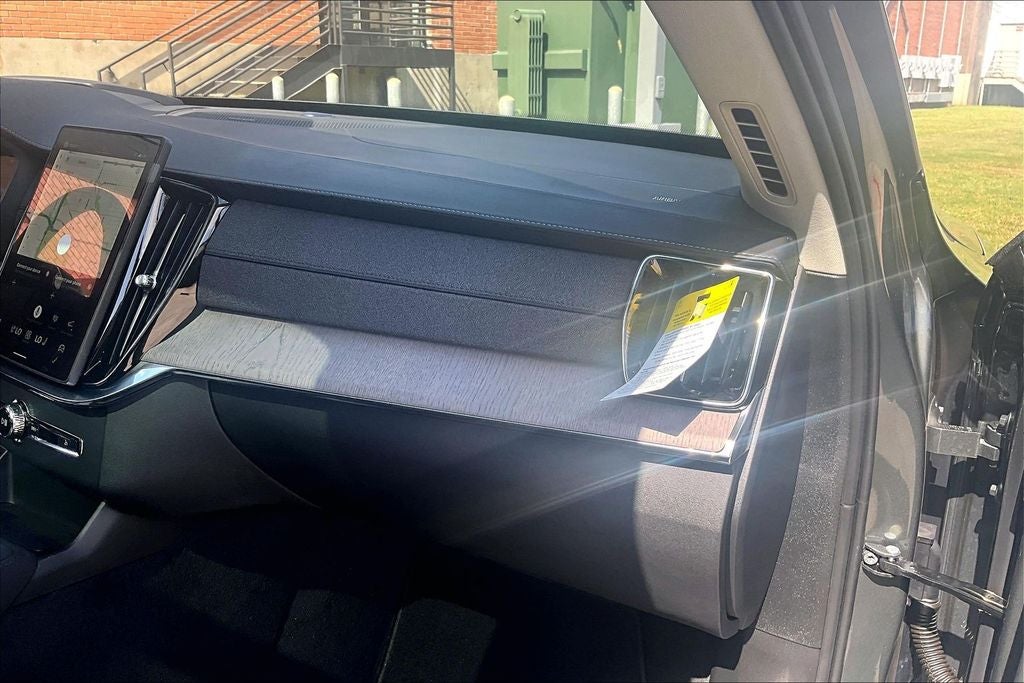 2027 Volvo XC90 B6 Ultra