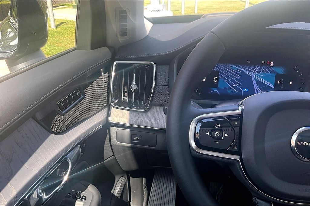 2027 Volvo XC90 B6 Ultra