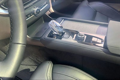 2027 Volvo XC90 B6 Ultra