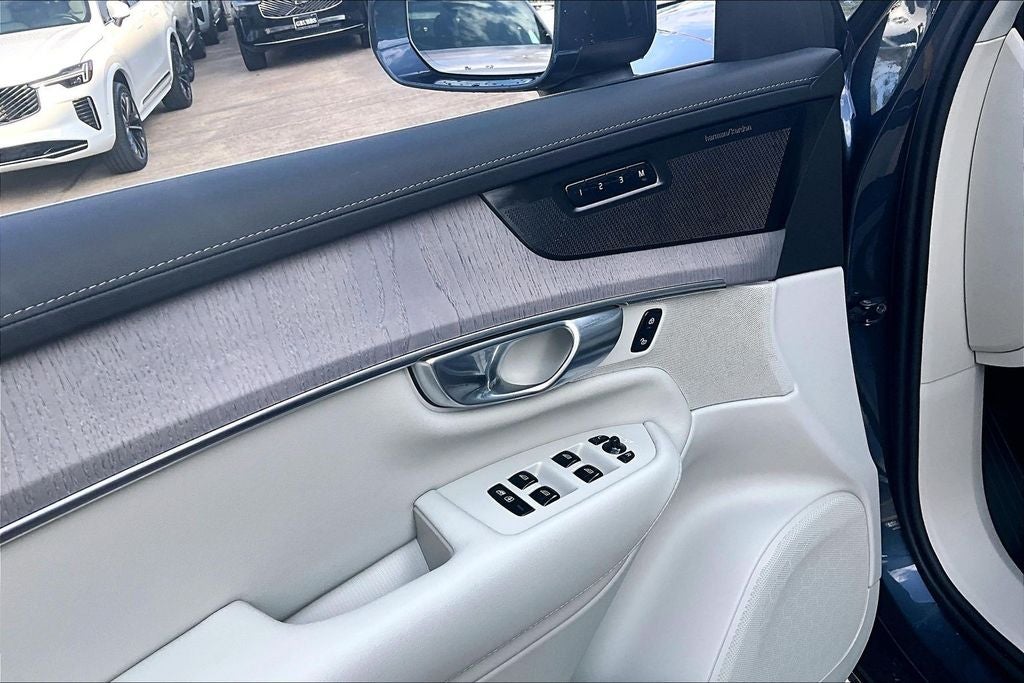 2026 Volvo XC90 B6 Ultra