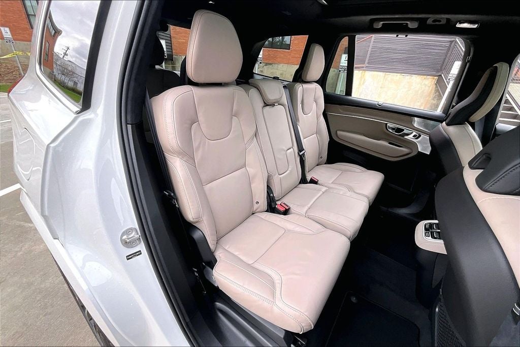 2026 Volvo XC90 B6 Ultra