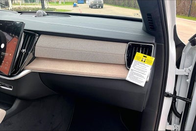 2026 Volvo XC90 B6 Ultra