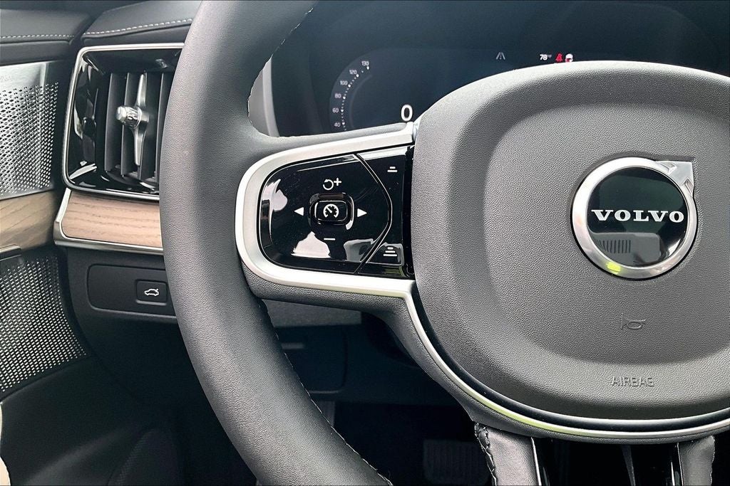 2026 Volvo XC90 B6 Ultra