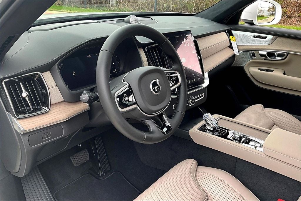 2026 Volvo XC90 B6 Ultra