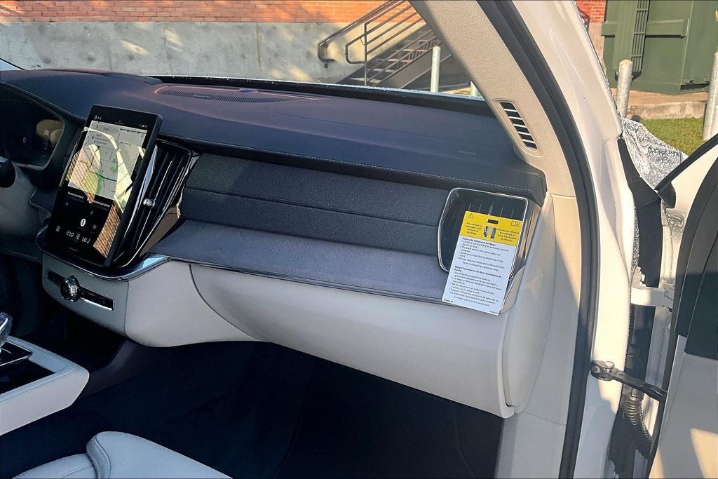 2027 Volvo XC90 B6 Ultra