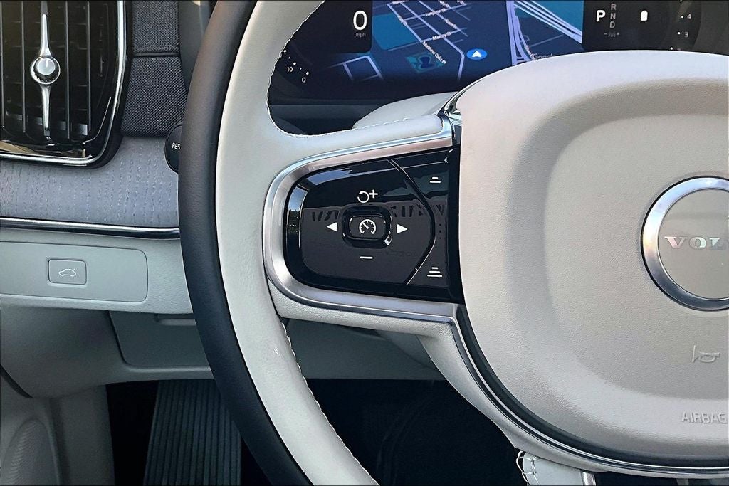 2027 Volvo XC90 B6 Ultra