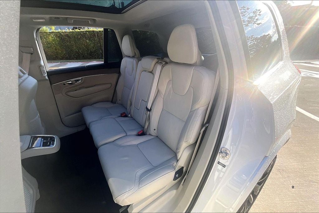 2027 Volvo XC90 B6 Ultra