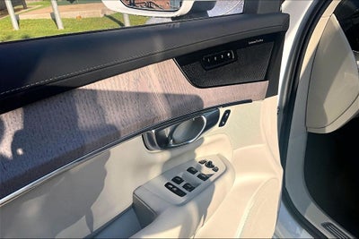2027 Volvo XC90 B6 Ultra