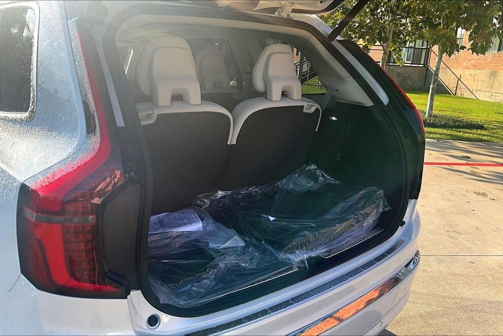 2027 Volvo XC90 B6 Ultra