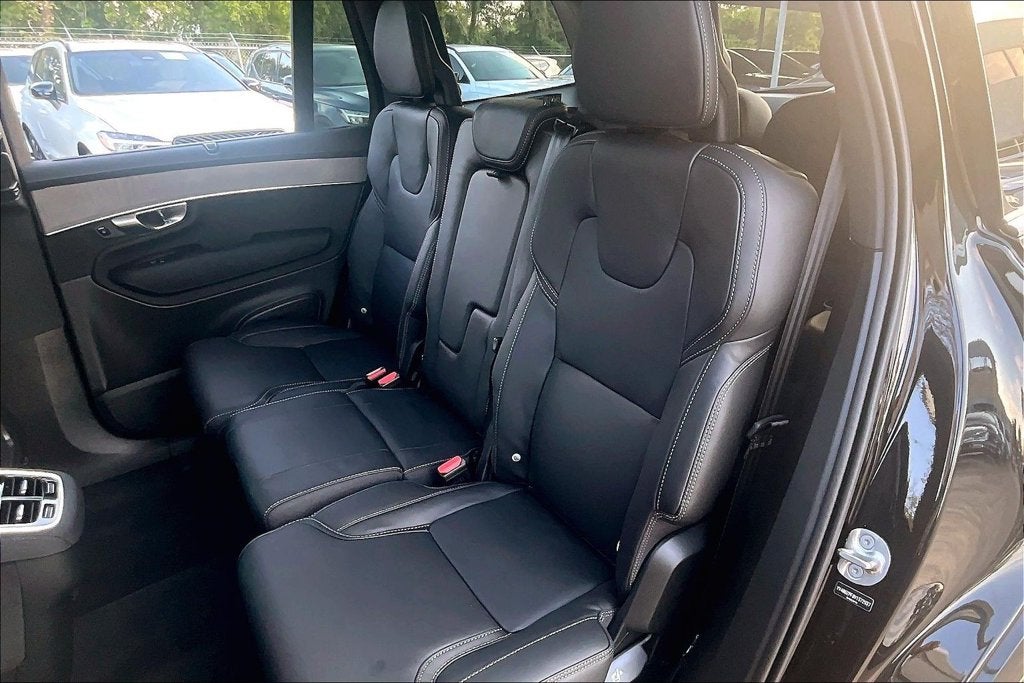 2027 Volvo XC90 B6 Ultra