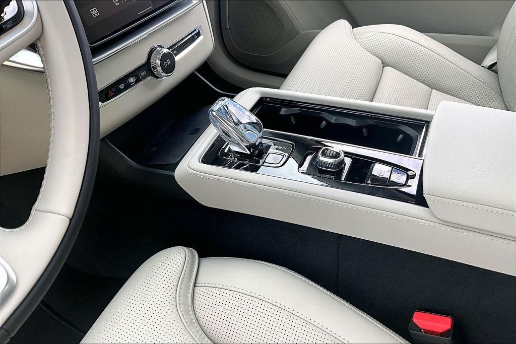 2026 Volvo XC90 B6 Ultra