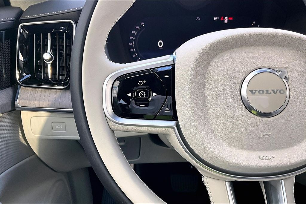 2026 Volvo XC90 B6 Ultra