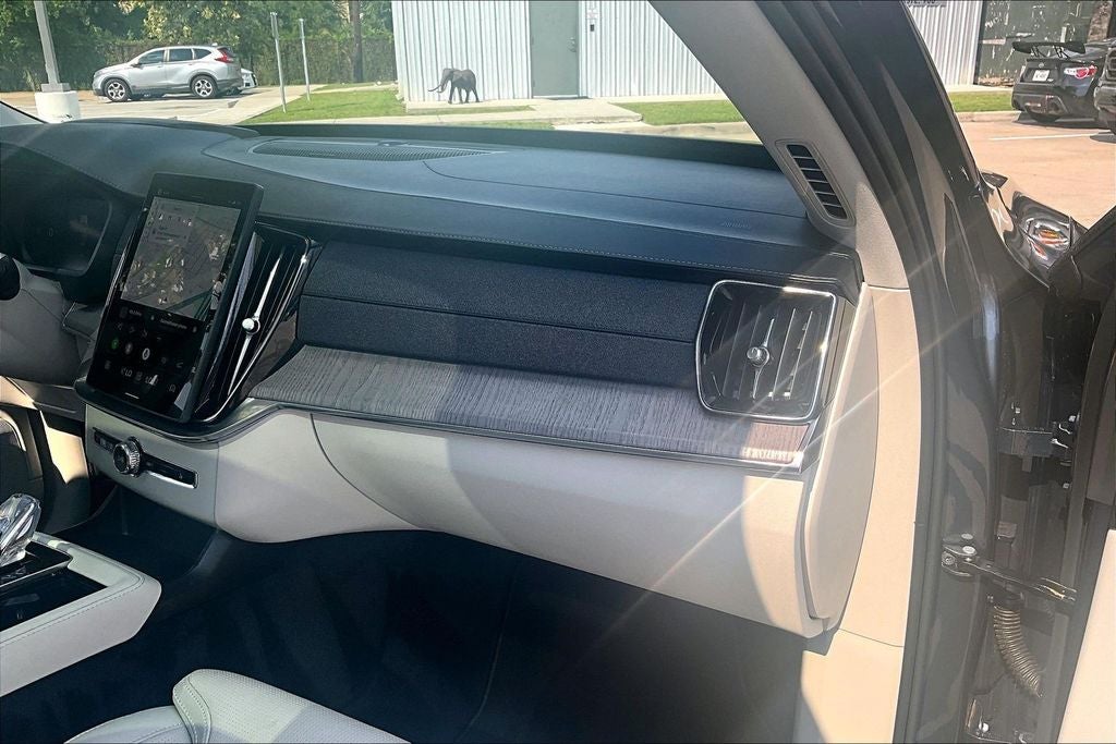 2026 Volvo XC90 B6 Ultra