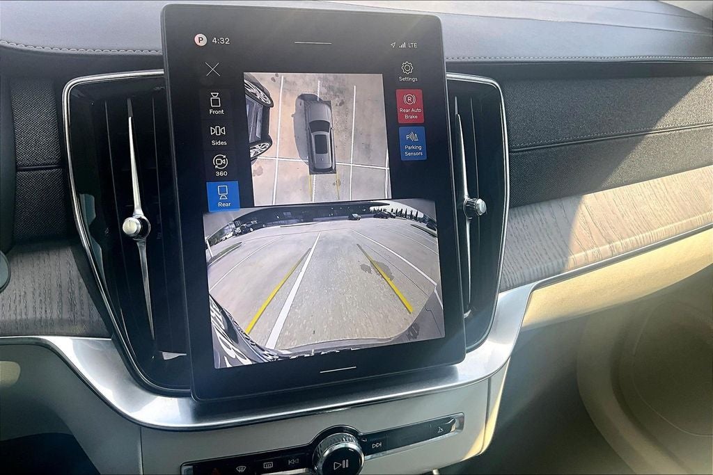 2026 Volvo XC90 B6 Ultra