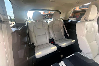 2026 Volvo XC90 B6 Ultra