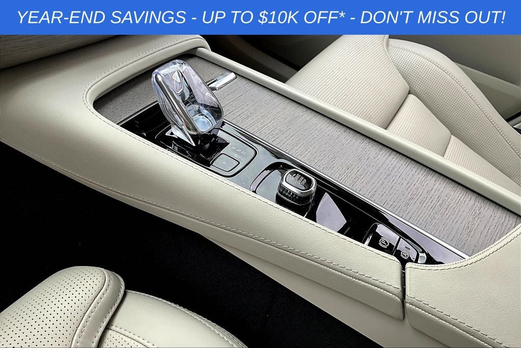 2025 Volvo XC90 B6 Ultra