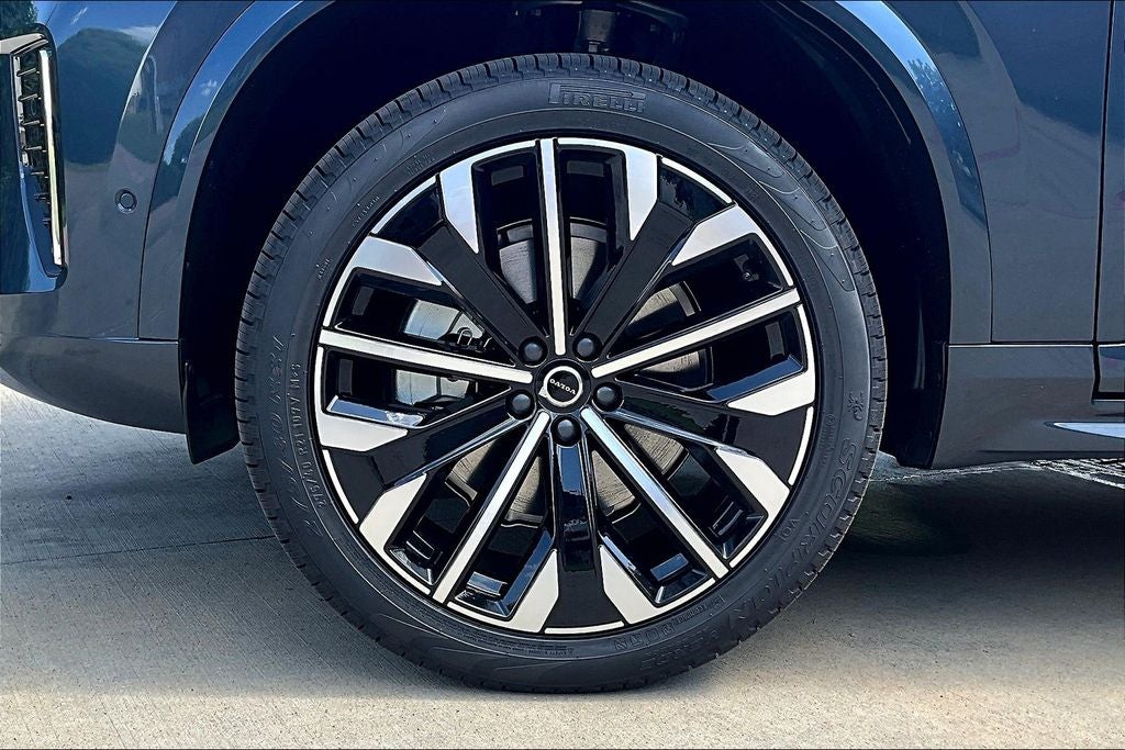 2026 Volvo XC90 B6 Ultra