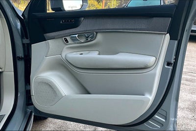 2026 Volvo XC90 B6 Ultra