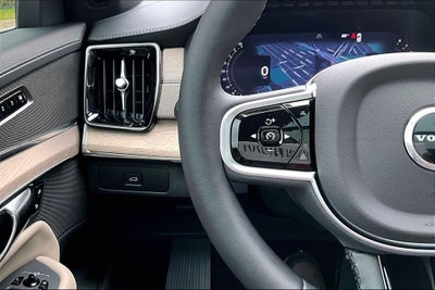 2026 Volvo XC90 B6 Core