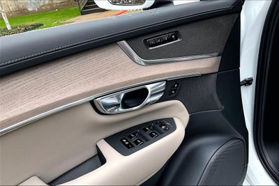 2026 Volvo XC90 B6 Core