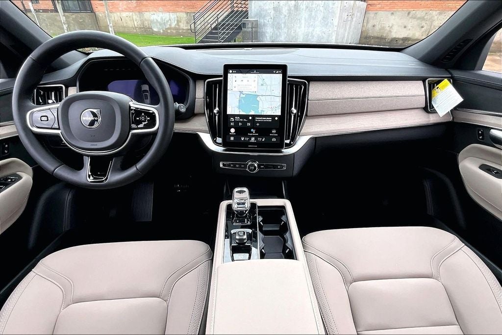 2026 Volvo XC90 B6 Core