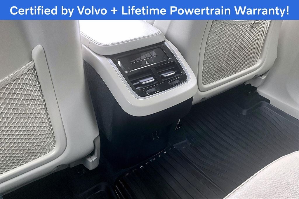 2023 Volvo XC90 B6 Core