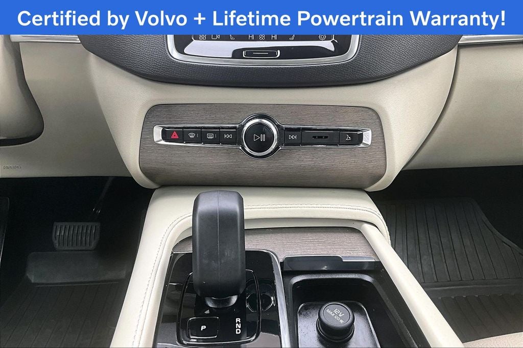 2023 Volvo XC90 B6 Core