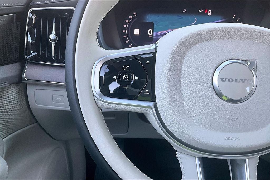 2026 Volvo XC90 B6 Ultra