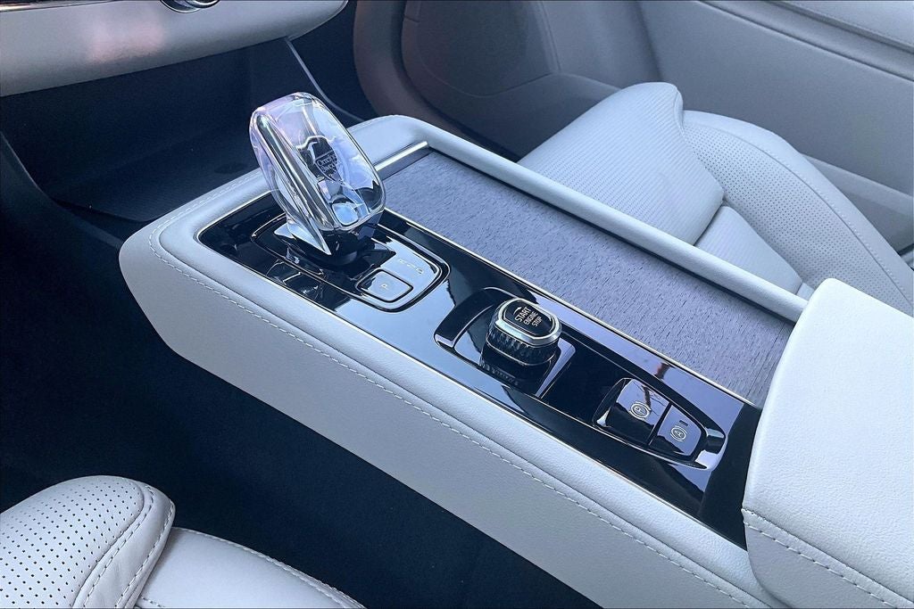 2026 Volvo XC90 B6 Ultra