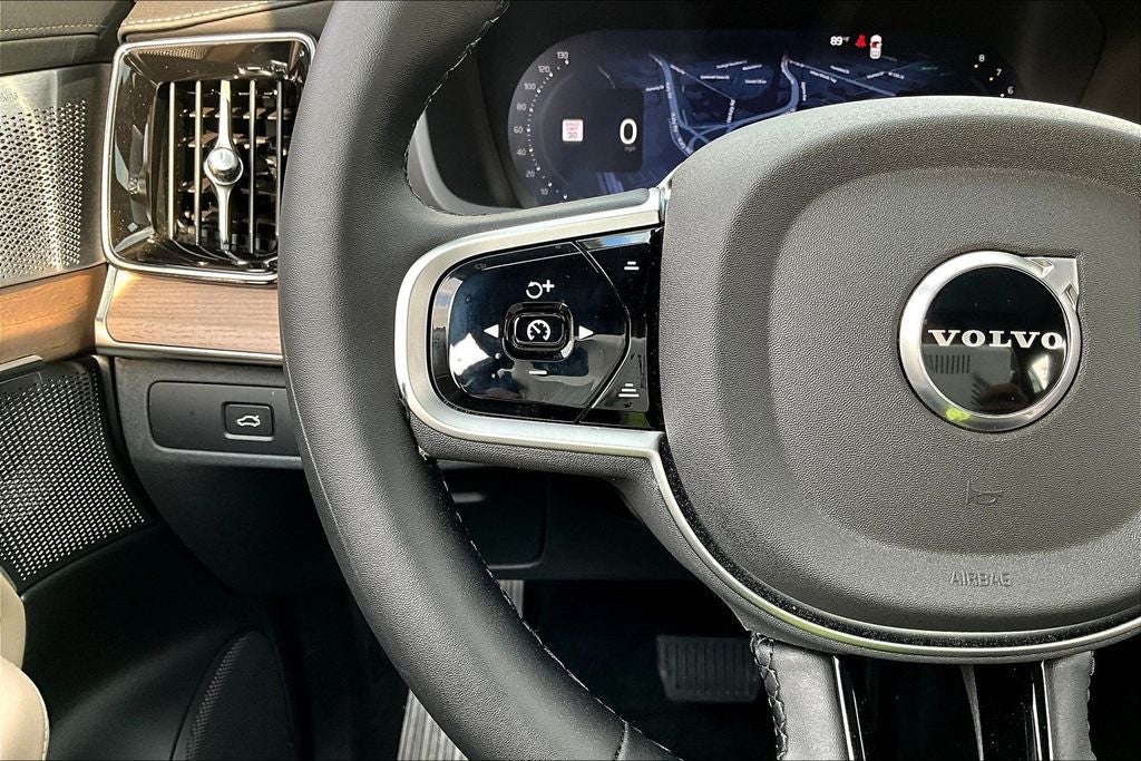 2026 Volvo XC90 B6 Ultra