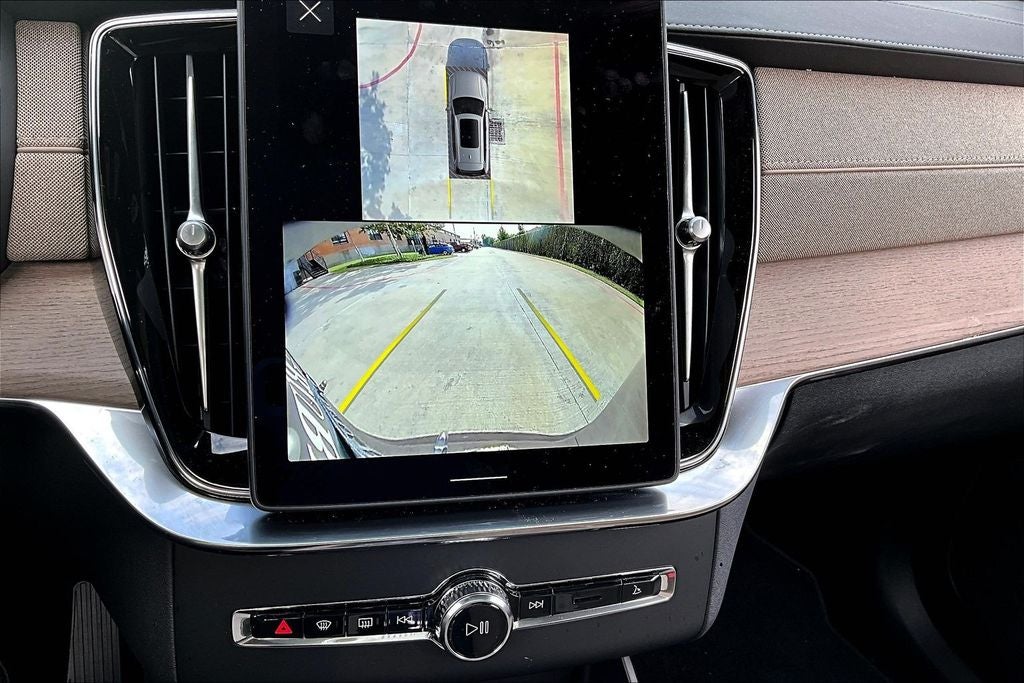 2026 Volvo XC90 B6 Ultra