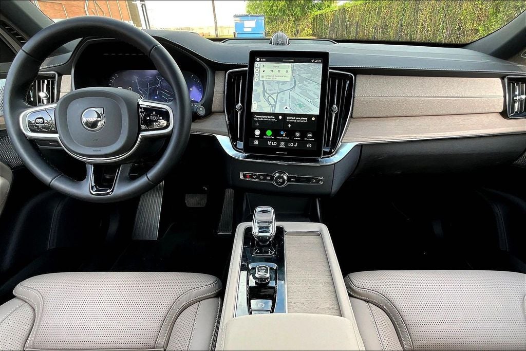 2026 Volvo XC90 B6 Ultra