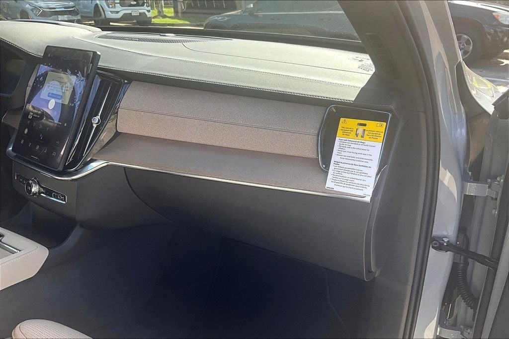 2026 Volvo XC90 B6 Ultra