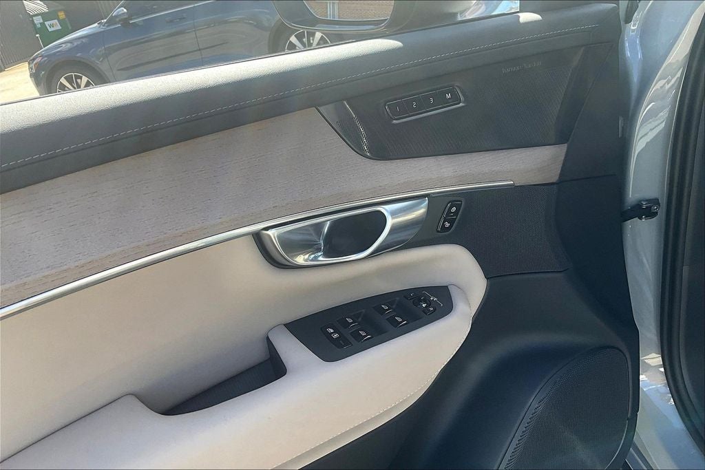 2026 Volvo XC90 B6 Ultra