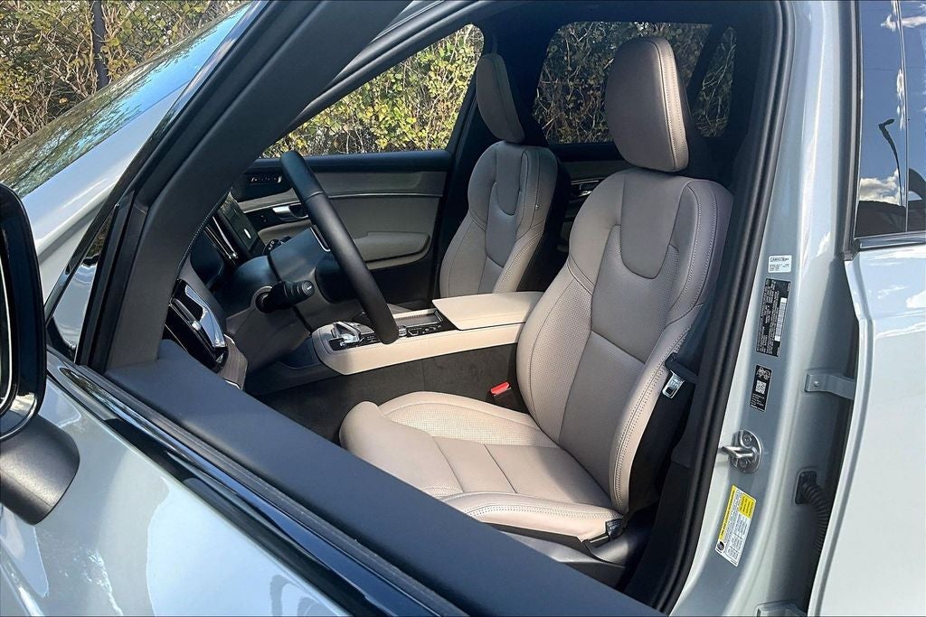 2026 Volvo XC90 B6 Ultra